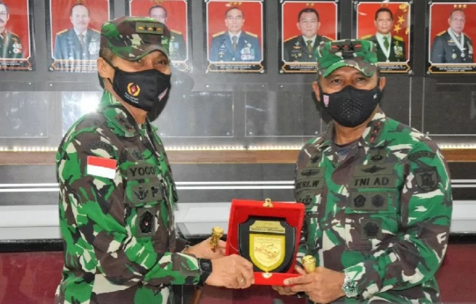 Rapat koordinasi membahas pertahanan oleh antara instansi terkait Pemerintah Kabupaten Teluk Wondama,